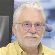 Profesional con más de 30 años como docente y más de 20 años como Coach